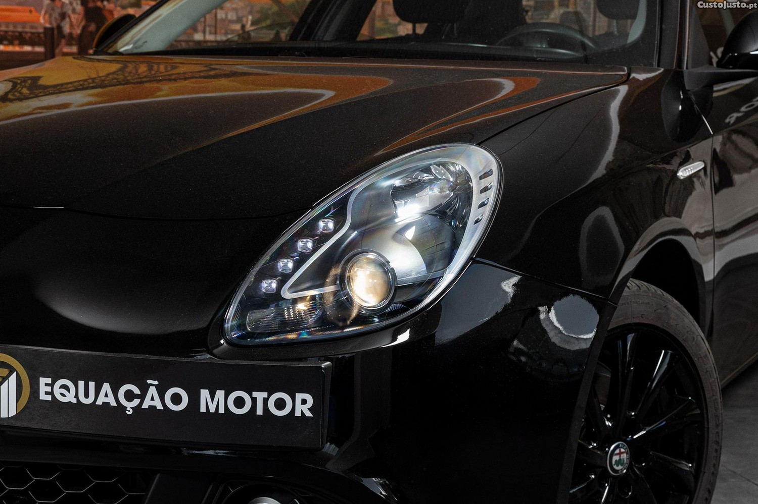 Alfa Romeo Giulietta 1.6 JTDM — fotografia 16