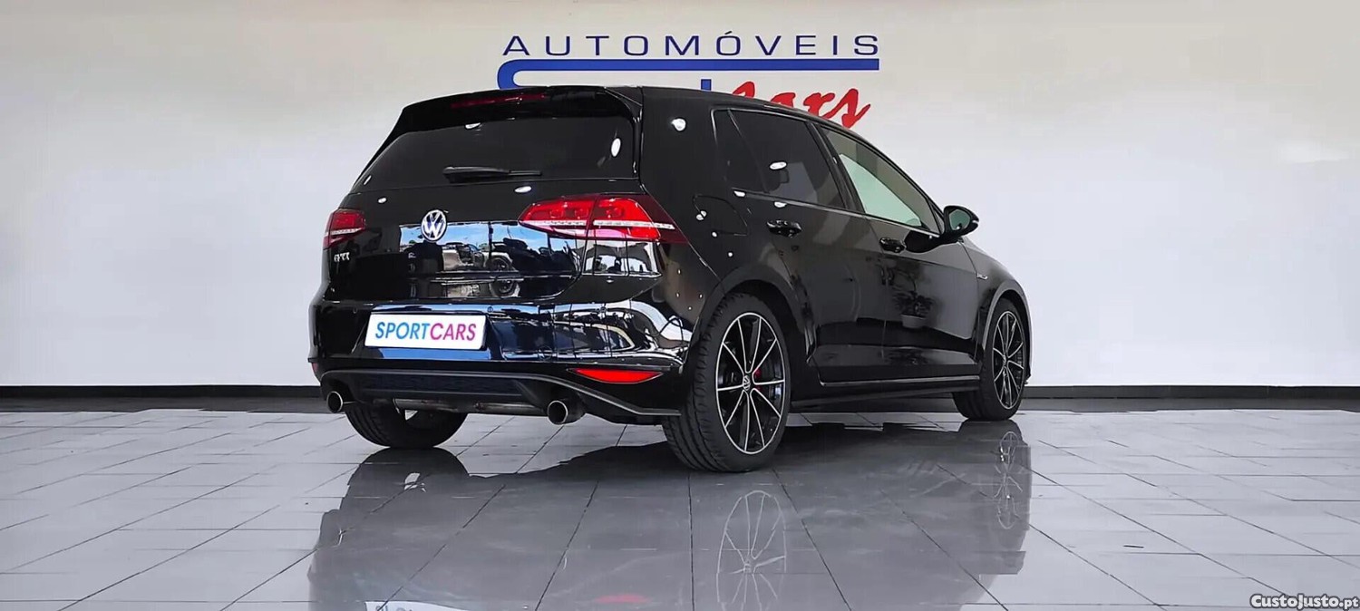 Volkswagen Golf GTI BlueMotion — fotografia 20