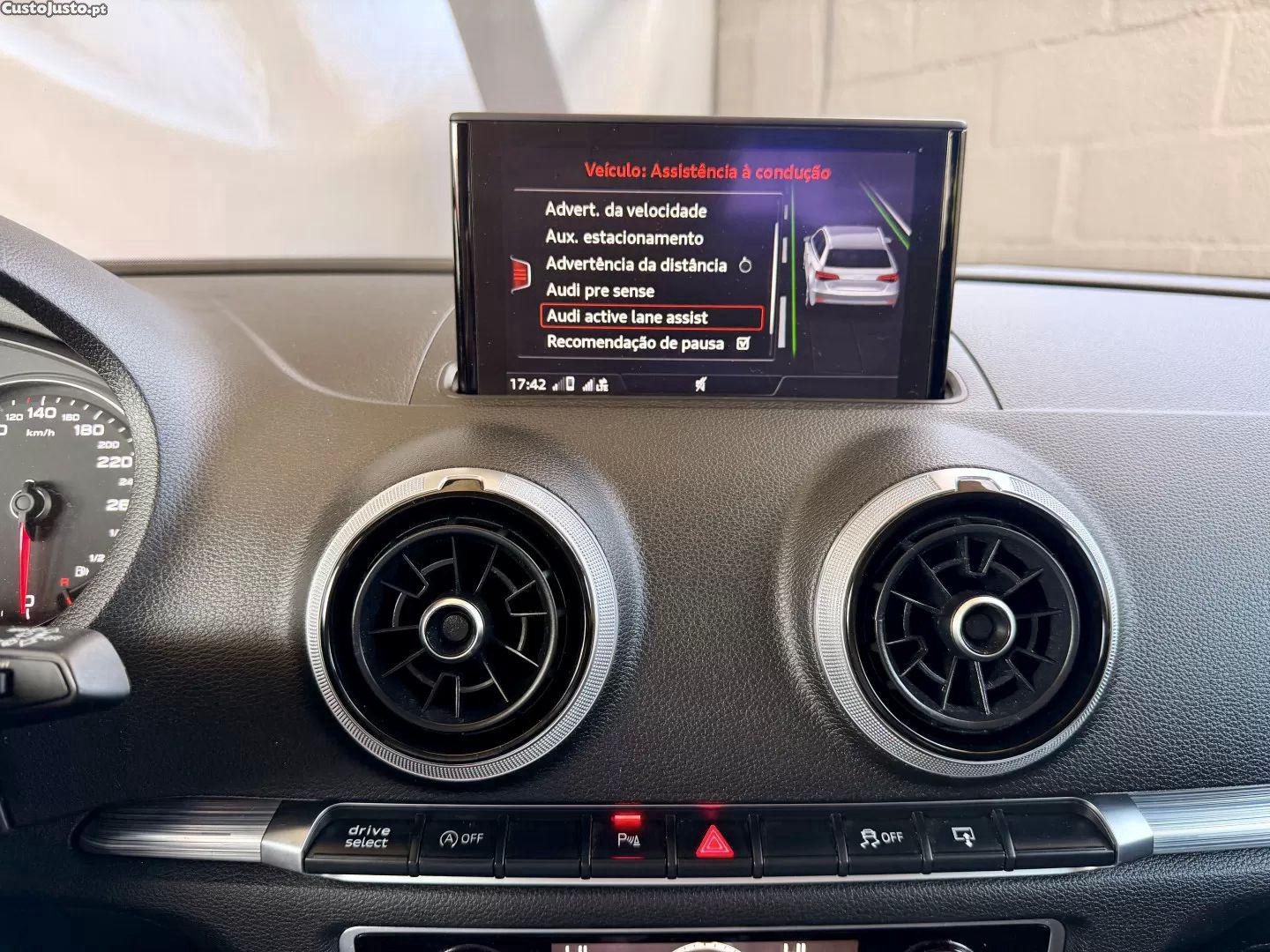 Audi A3 2.0 tdi s tronic s line sport pack — fotografia 16