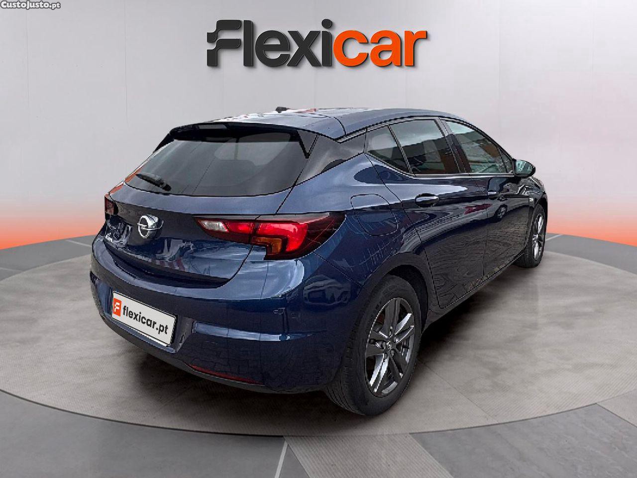 Opel Astra 1.2 T GS Line S/S — fotografia 10