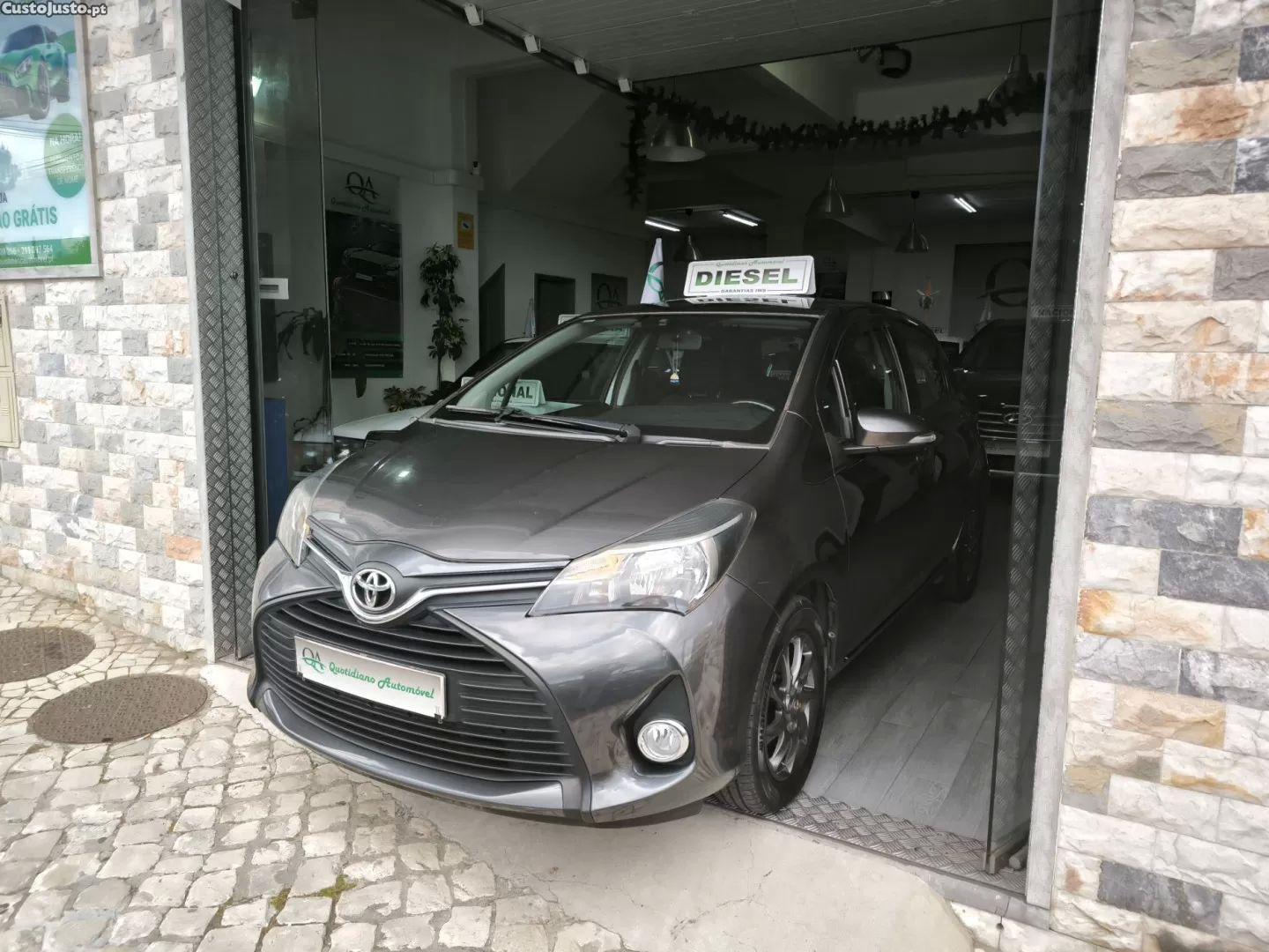 Toyota Yaris 1.4 d-4d active+ac — fotografia 17