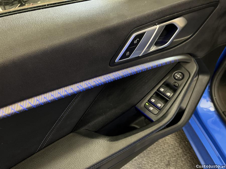 BMW 116 d Pack Desportivo M — fotografia 12