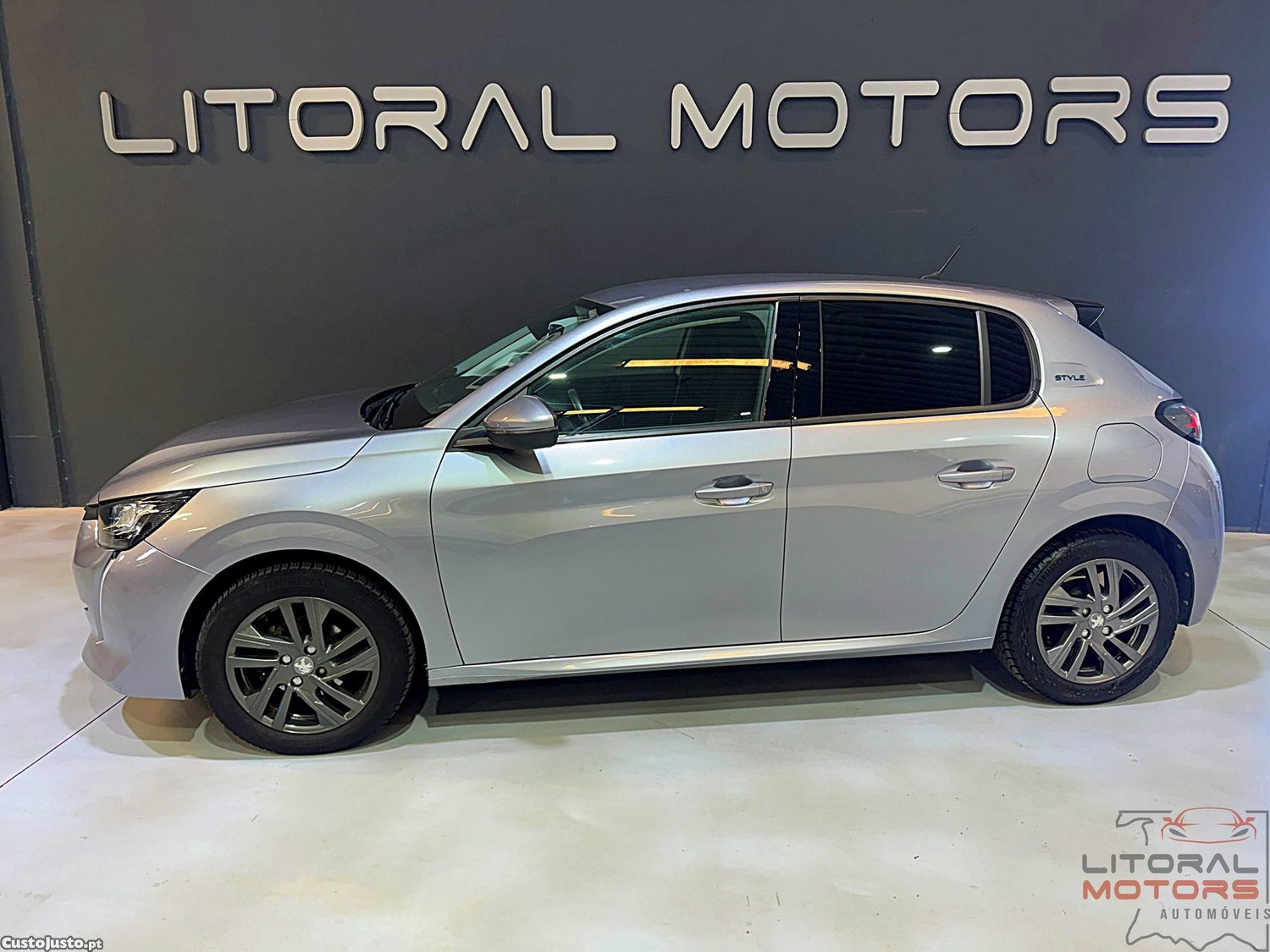 Peugeot 208 1.2 PureTech SE Style — fotografia 20