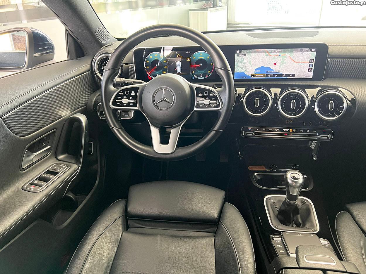 Mercedes-Benz CLA 180 d Business Solutions — fotografia 17