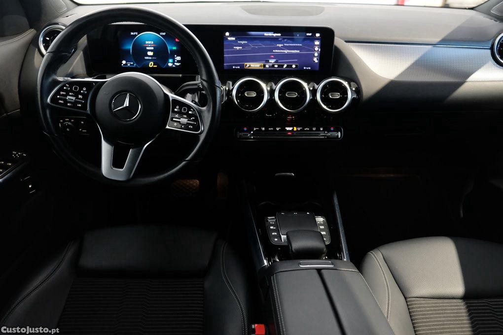 Mercedes-Benz GLA 250 e 8G-DCT Progressive — fotografia 17