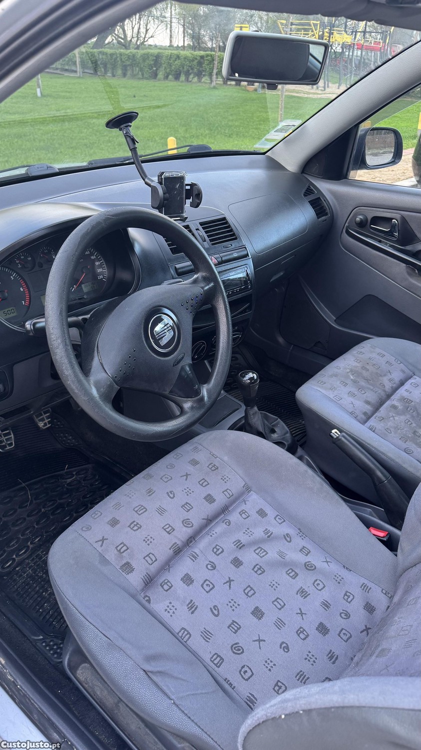 SEAT Ibiza 6k2 — fotografia 3