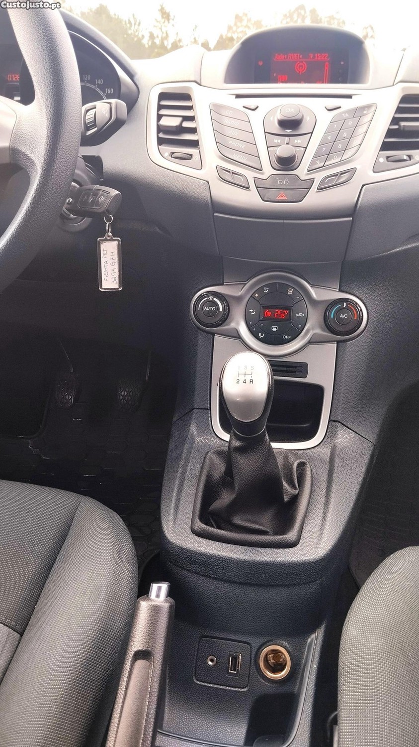 Ford Fiesta 1.4 TDCi Trend - 10 foto 5