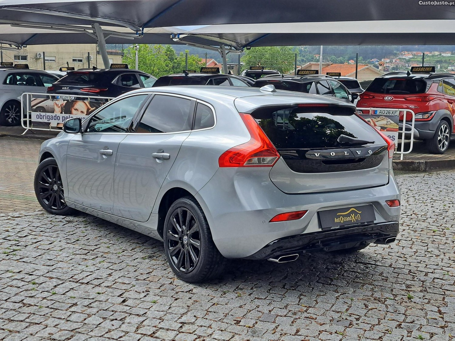 Volvo V40 2.0 D2 Momentum - 15 — photo 2