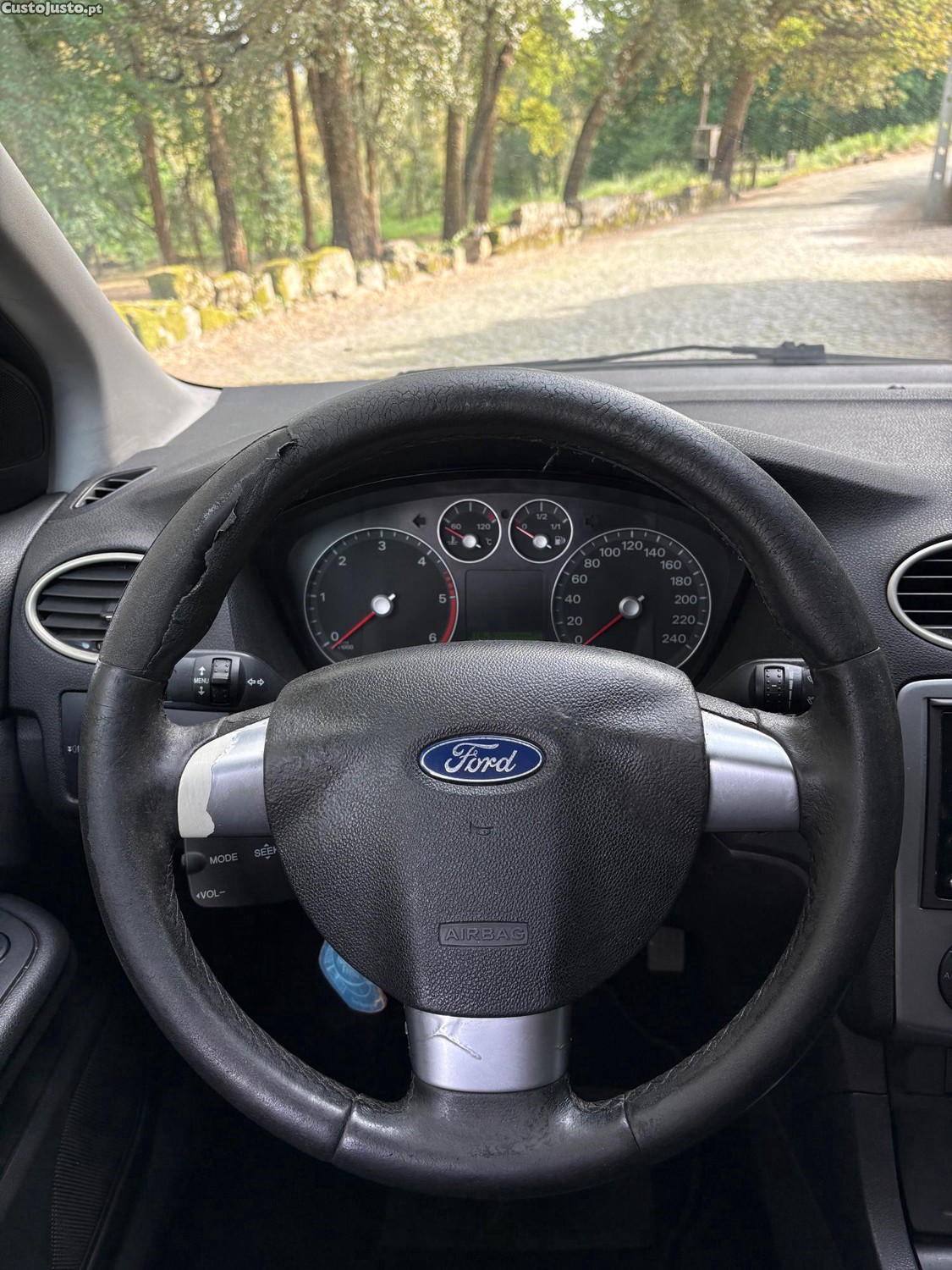 Ford Focus Sw 1.6 Tdci 110cv — fotografia 9