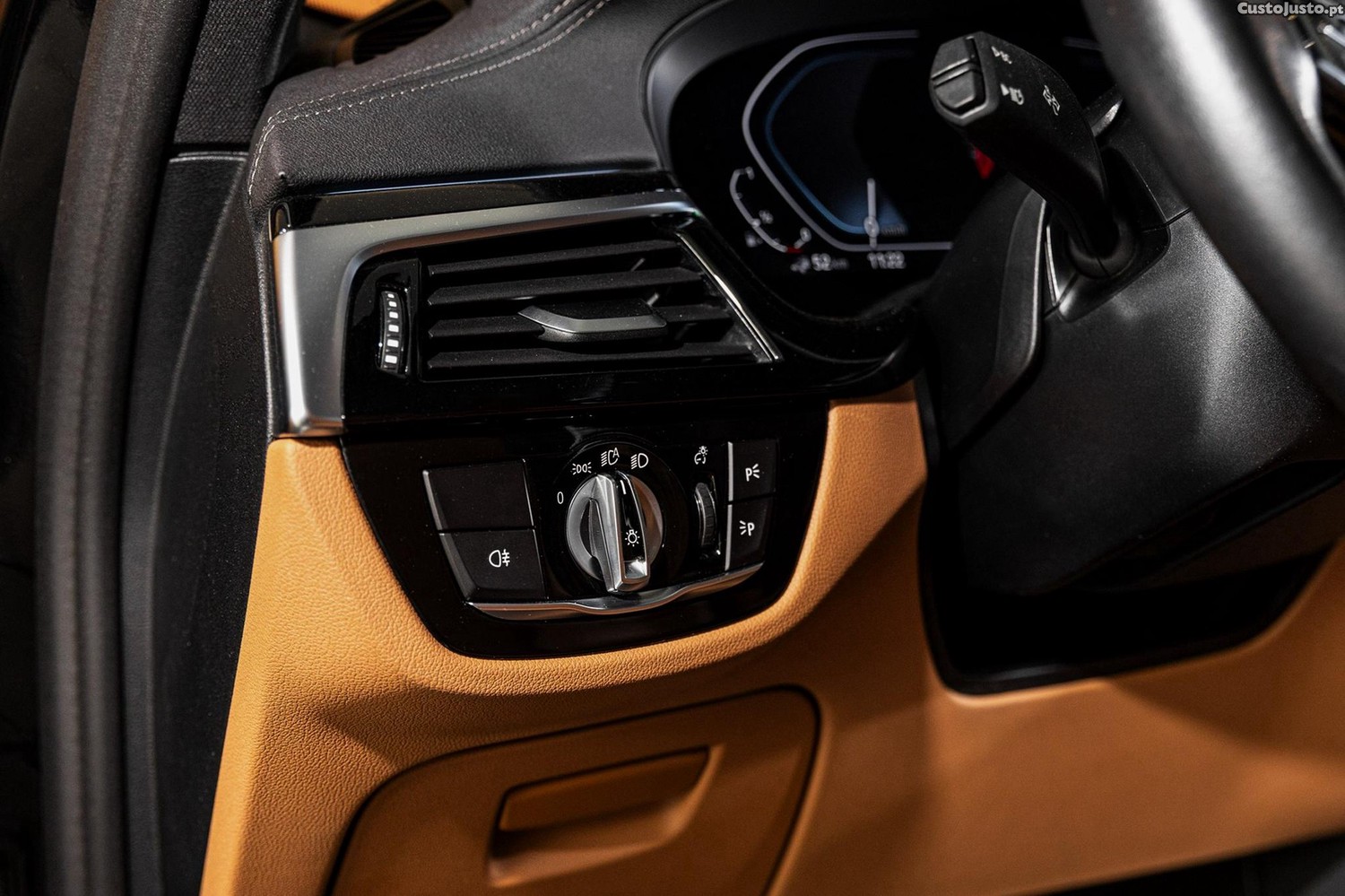 BMW 520 e Line Luxury — fotografia 7