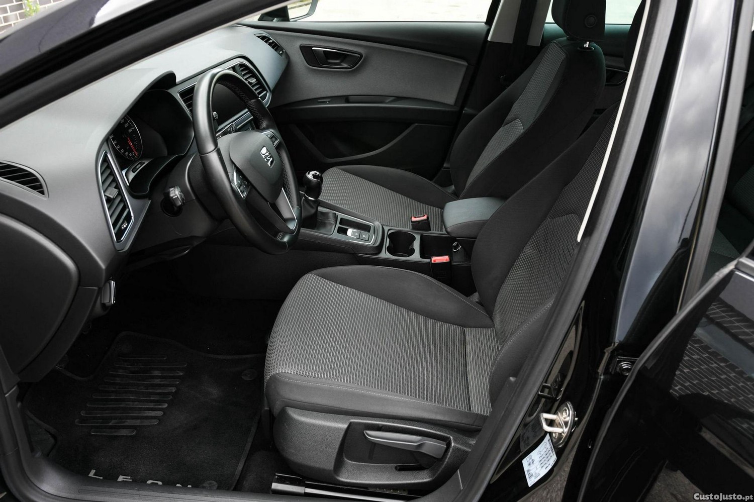 SEAT Leon 1.0 EcoTSI Style S/S — fotografia 24