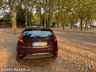 Ford Fiesta 1.4 TDCI — fotografia 9
