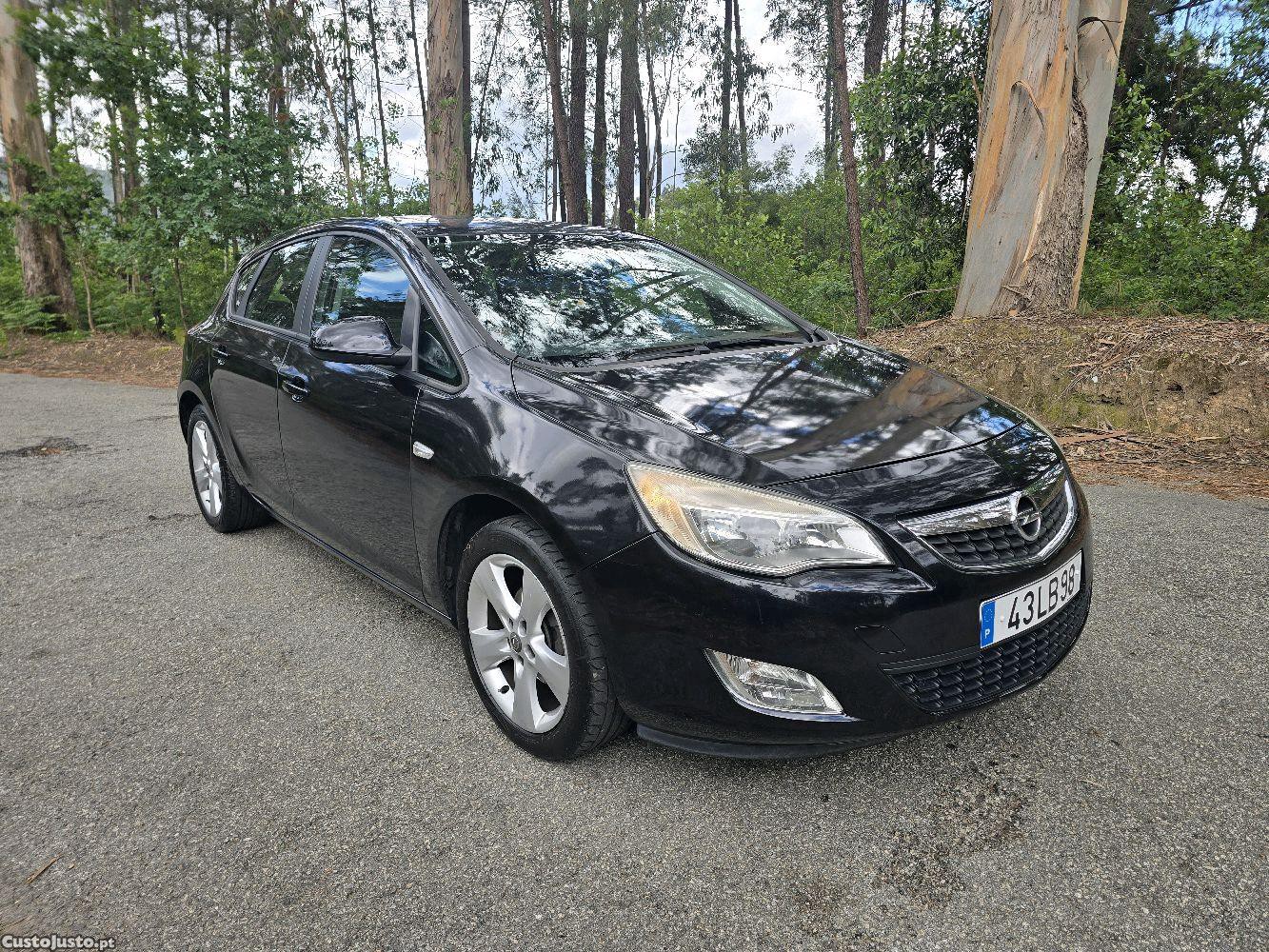 Opel Astra eco flex — fotografia 9