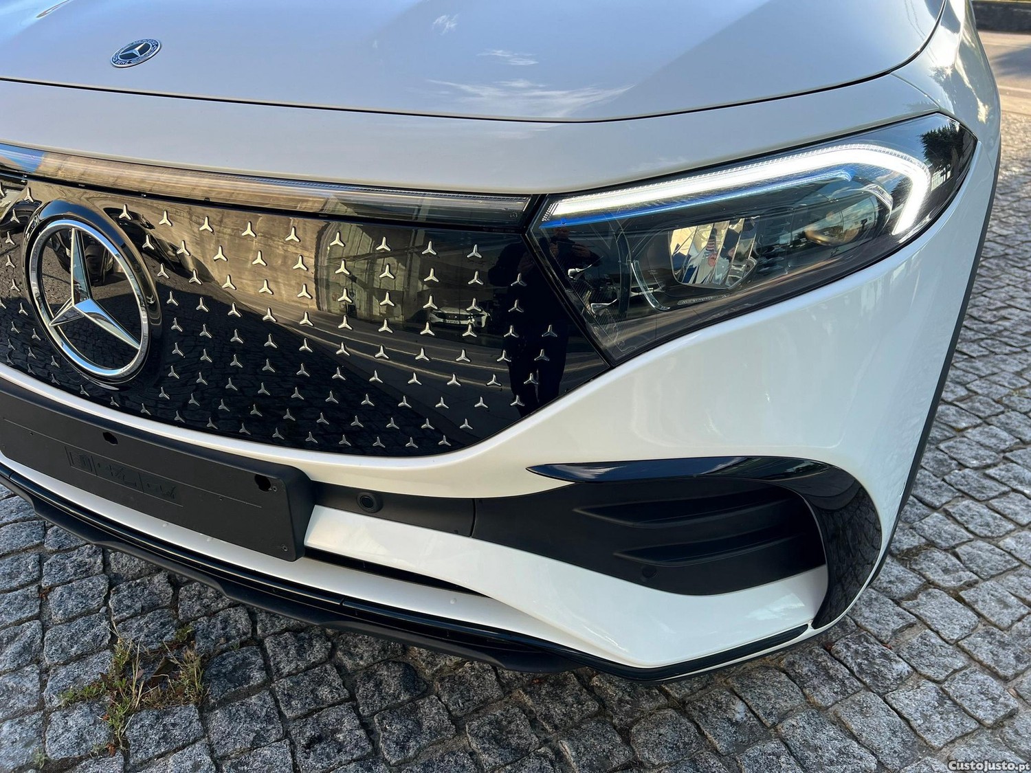 Mercedes-Benz EQB 4Matic AMG Line — fotografia 17