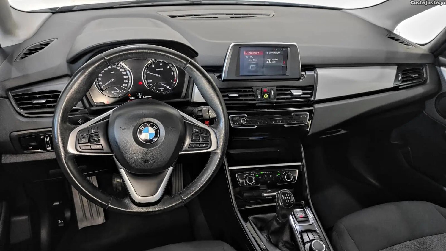 BMW 216 Active Tourer d Advantage — fotografia 23