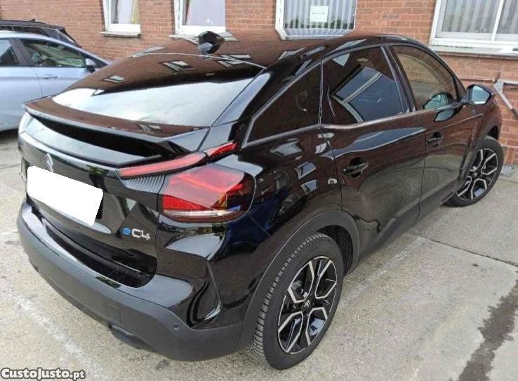Citroën e-C4 Shine — fotografia 3