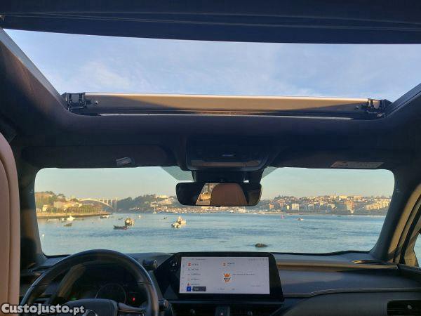 Lexus NX UX 250h Sport — fotografia 3