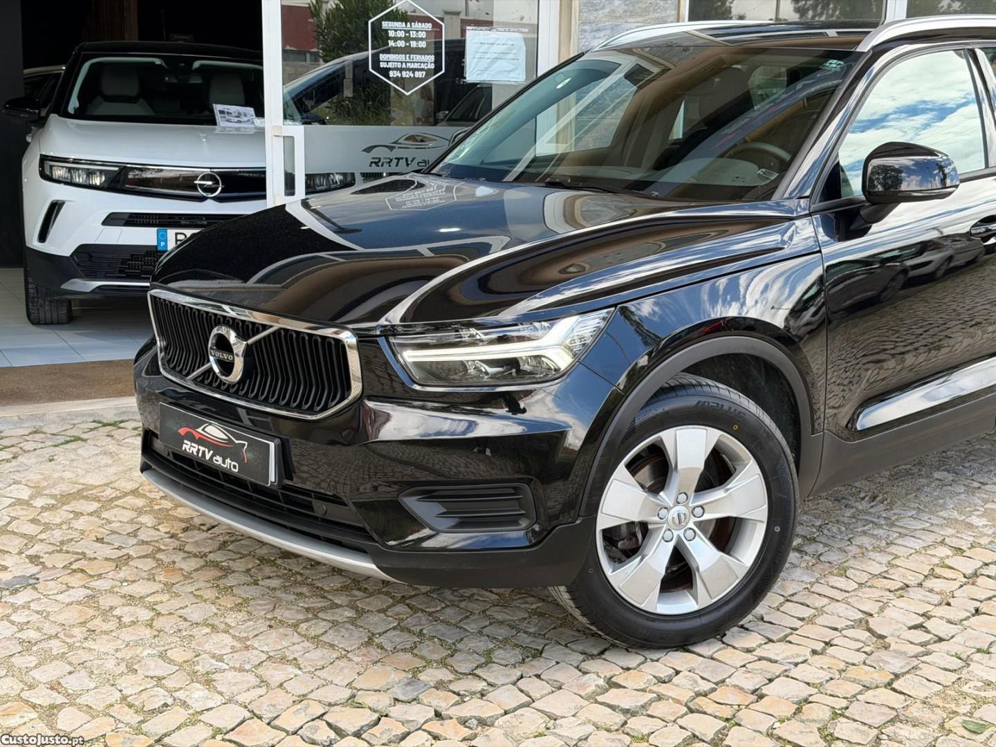 Volvo XC 40 2.0 D3 Momentum Plus — fotografia 13