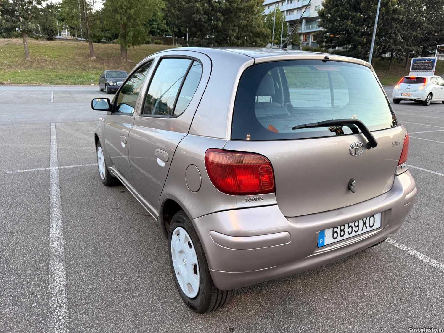 Toyota Yaris — fotografia 4