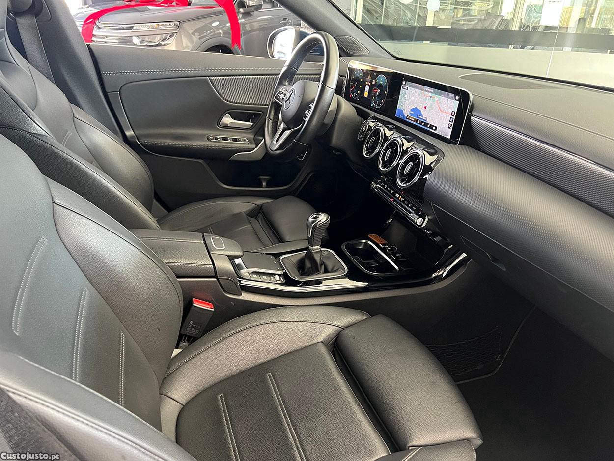 Mercedes-Benz CLA 180 d Business Solutions — fotografia 8