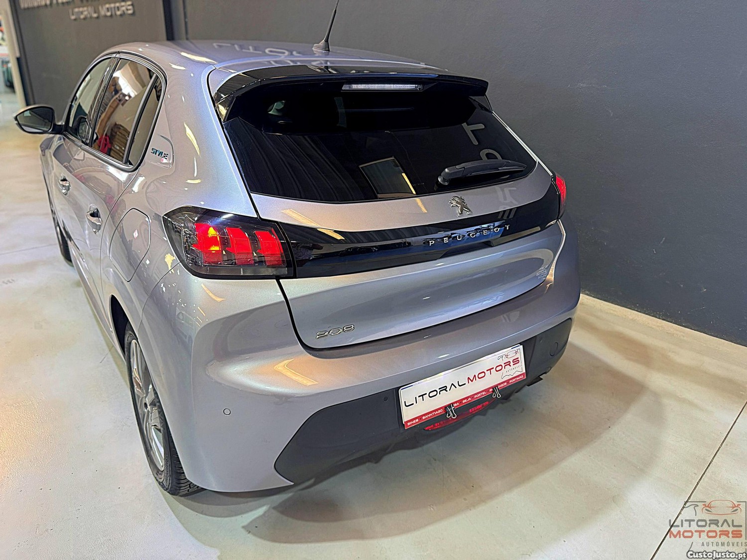 Peugeot 208 1.2 PureTech SE Style — fotografia 17