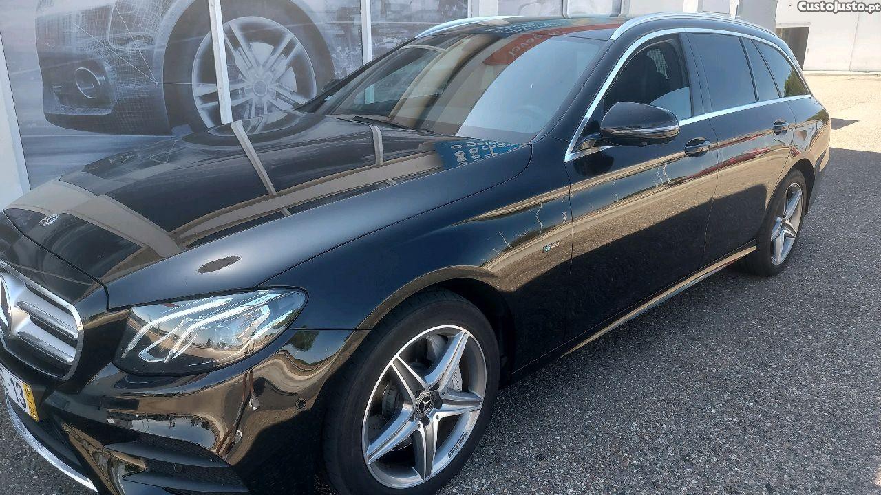 Mercedes-Benz E 300 E300de AMG — fotografia 3