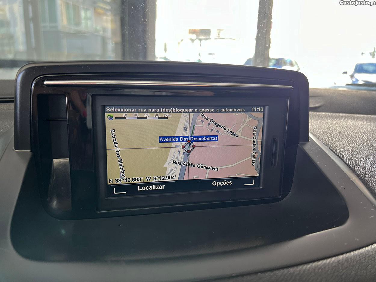 Renault Mégane Sport Tourer 1.5 dCi Confort SS — fotografia 8