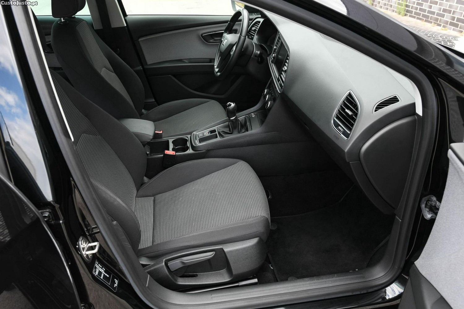 SEAT Leon 1.0 EcoTSI Style S/S — fotografia 23