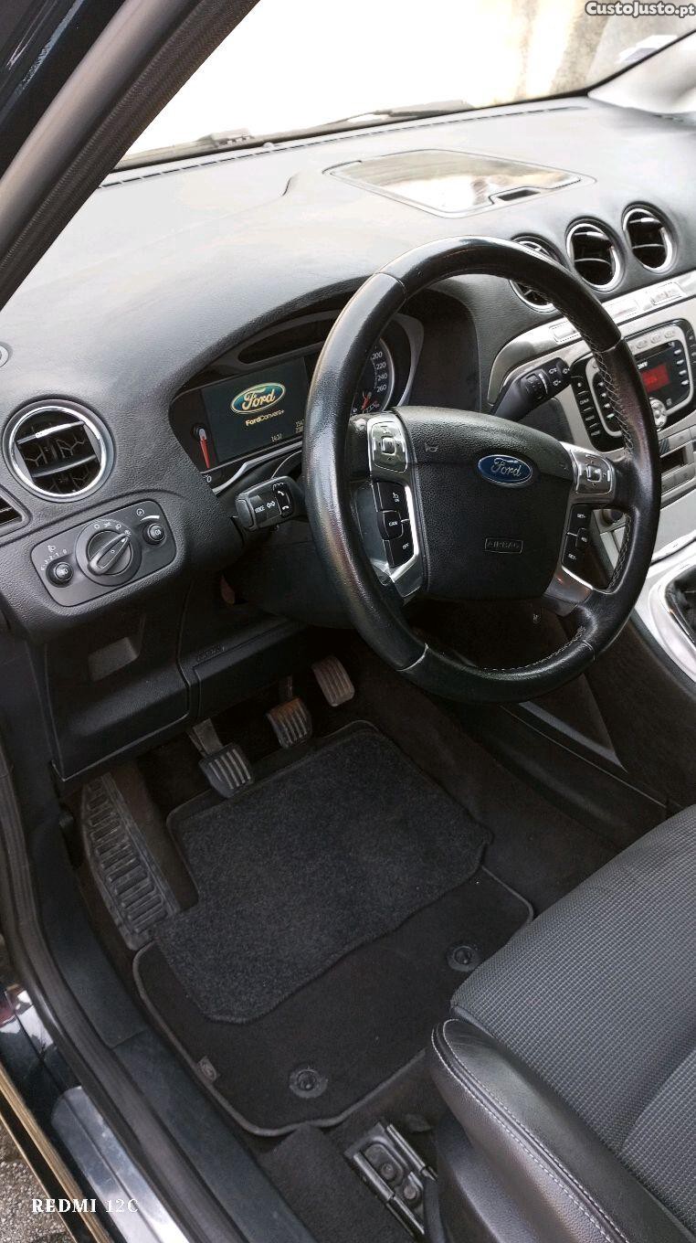 Ford S-Max Titanium — fotografia 8