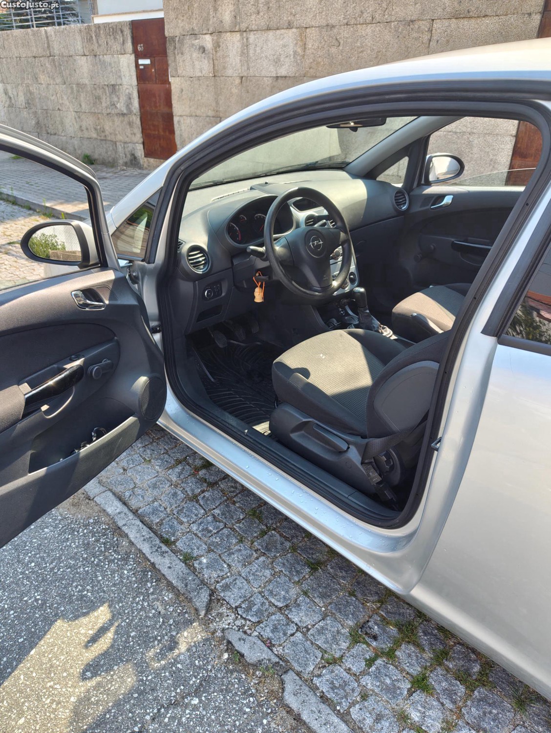 Opel Corsa 1.2 16V (ecoFLEX) Edition — fotografia 7
