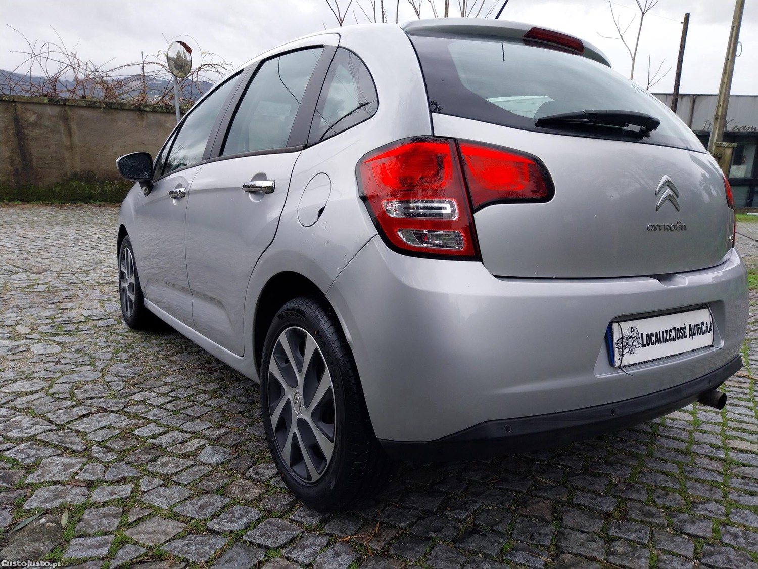 Citroën C3 1.4 hdi diesel Ano 2012 - 12 foto 4