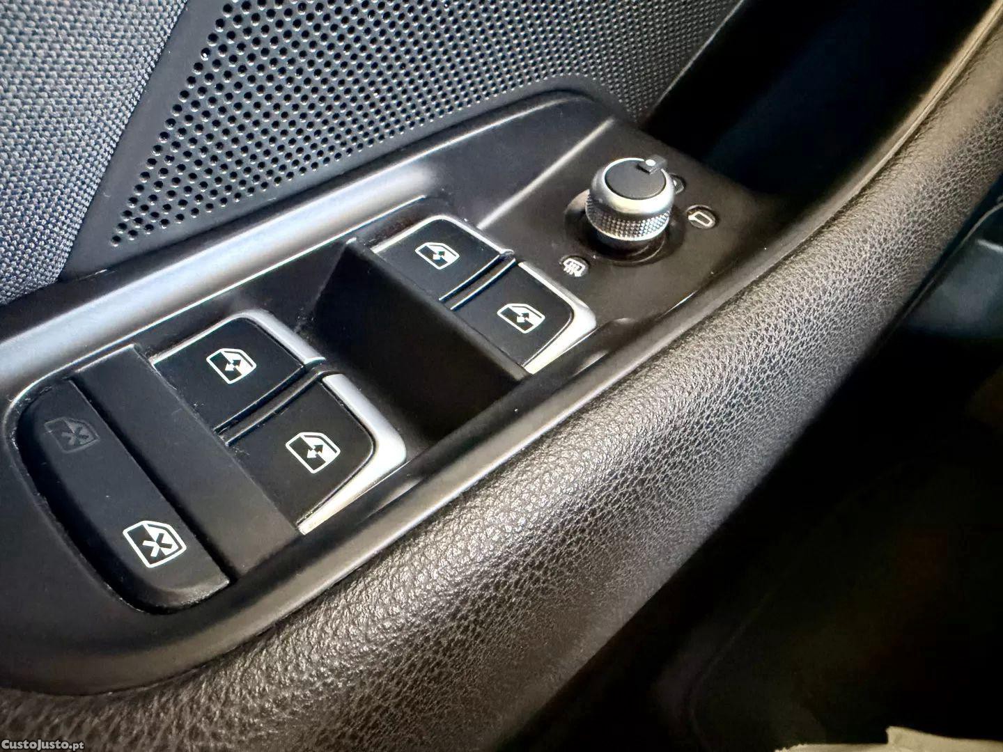 Audi A3 2.0 tdi s tronic s line sport pack — fotografia 3