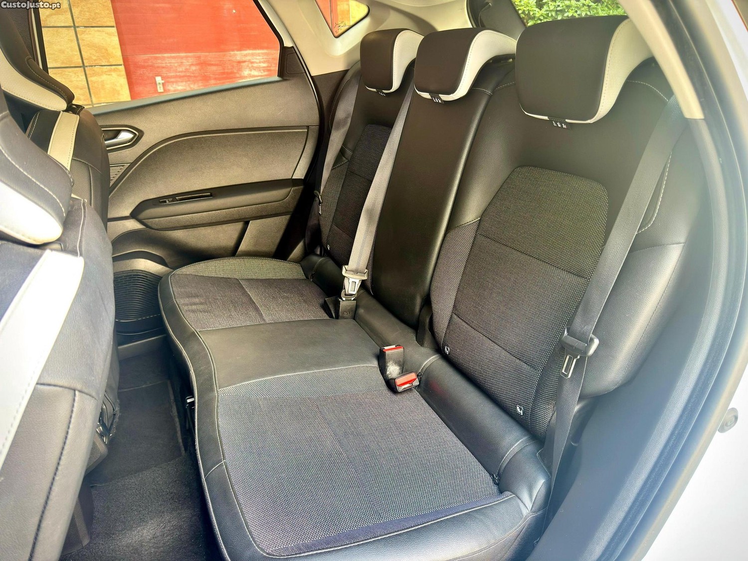 Renault Captur 1.0 TCe Techno — fotografia 5