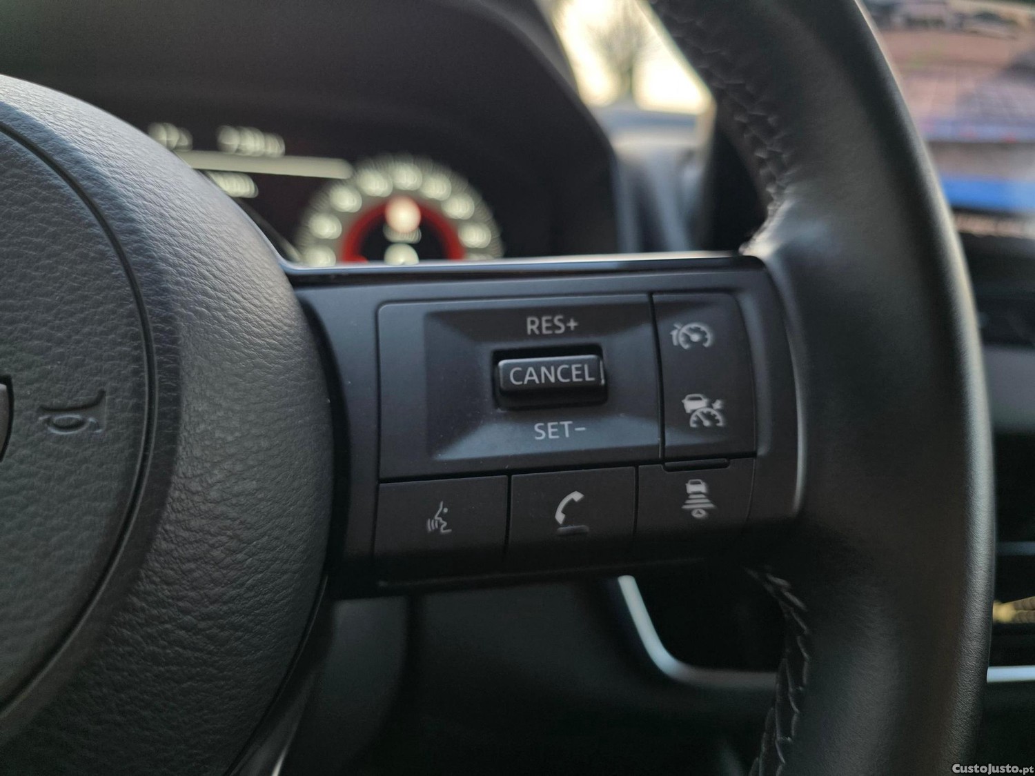 Nissan Qashqai 1.5 e-Power N-Connecta LED+SKY — fotografia 13