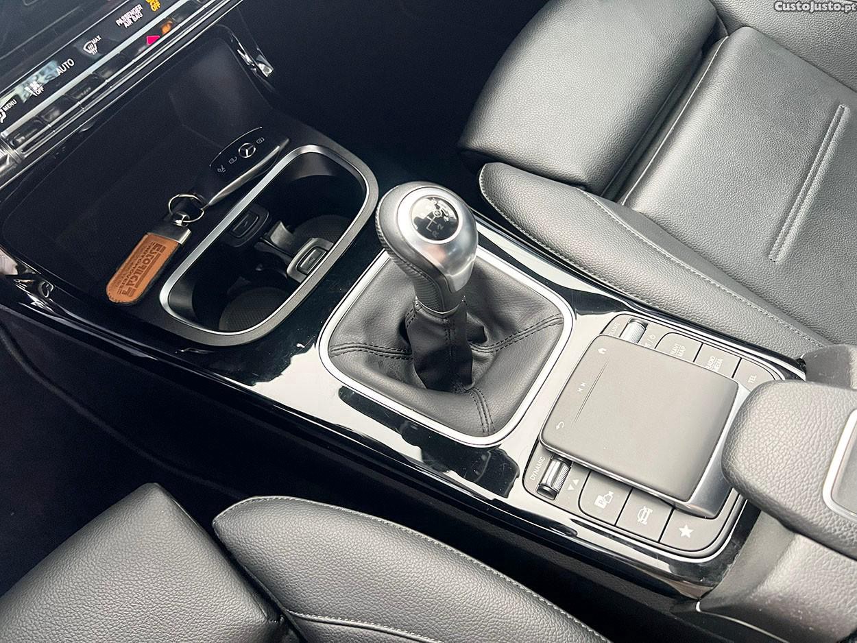 Mercedes-Benz CLA 180 d Business Solutions — fotografia 10