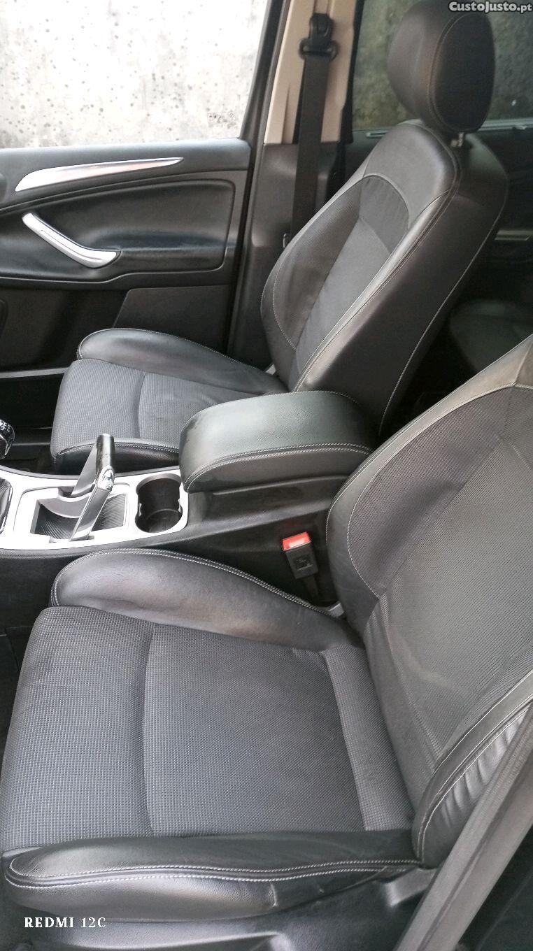 Ford S-Max Titanium — fotografia 6