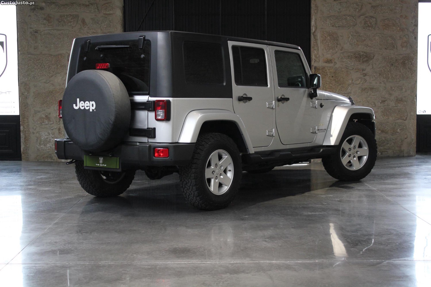 Jeep Wrangler 2.8 CRD Auto Sahara — fotografia 4
