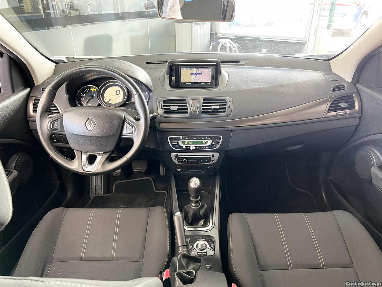 Renault Mégane Sport Tourer 1.5 dCi Confort SS — fotografia 11