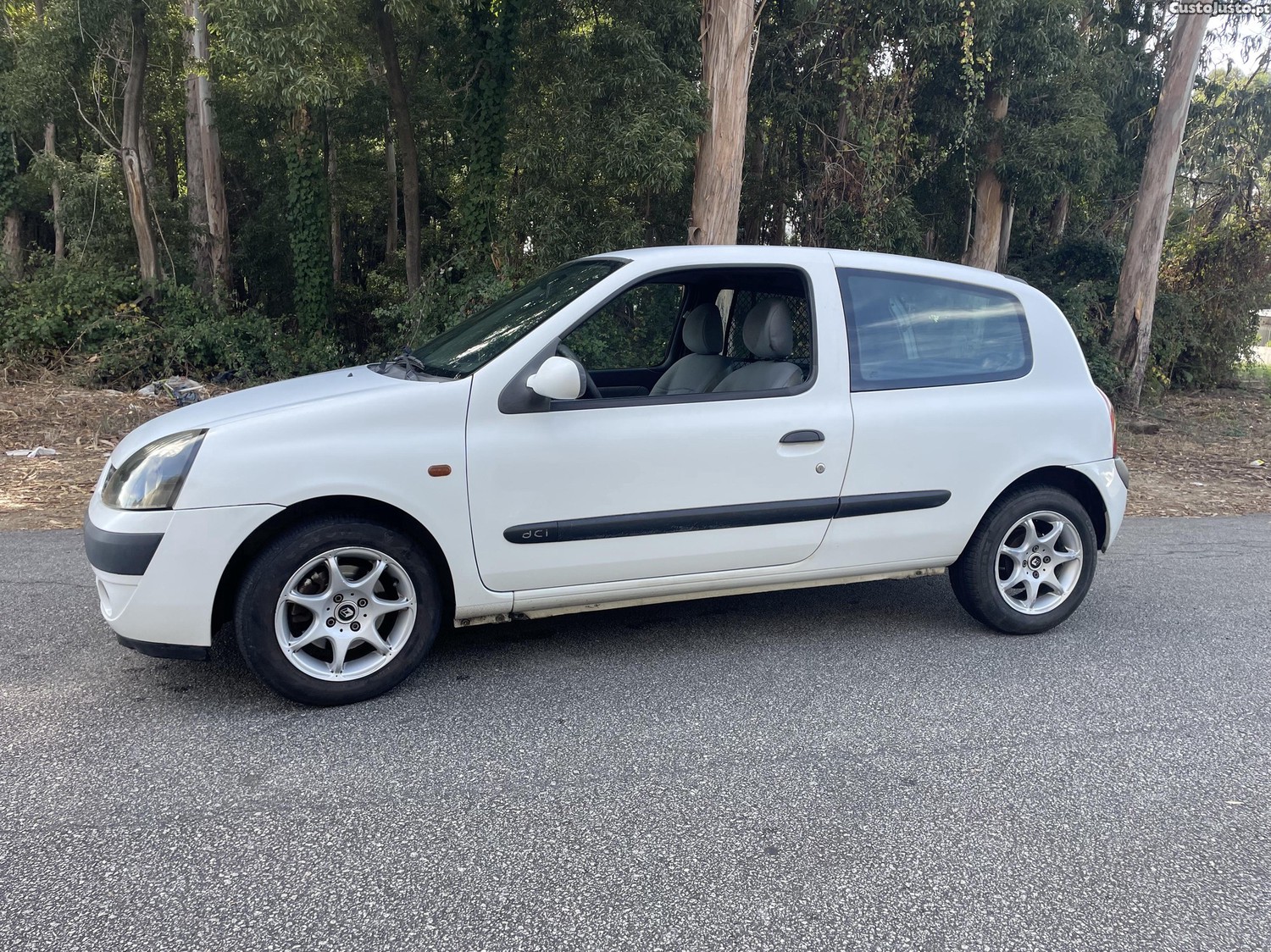 Renault Clio Hatchback — fotografia 6