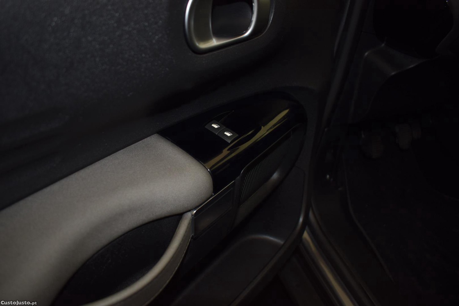 Citroën C4 CACTUS 1.2 THP — fotografia 4