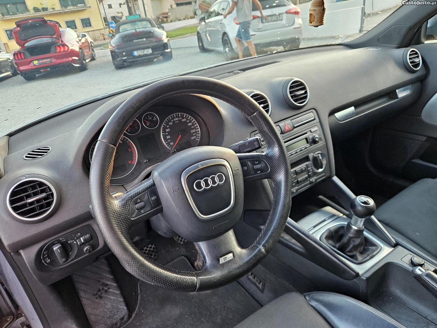 Audi A3 2.0 TDI S LINE 140cv — fotografia 8