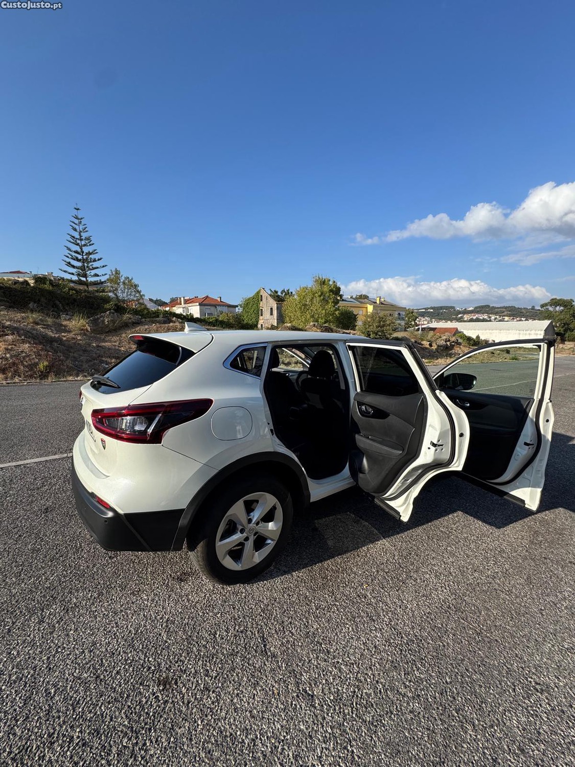 Nissan Qashqai SUV — fotografia 7