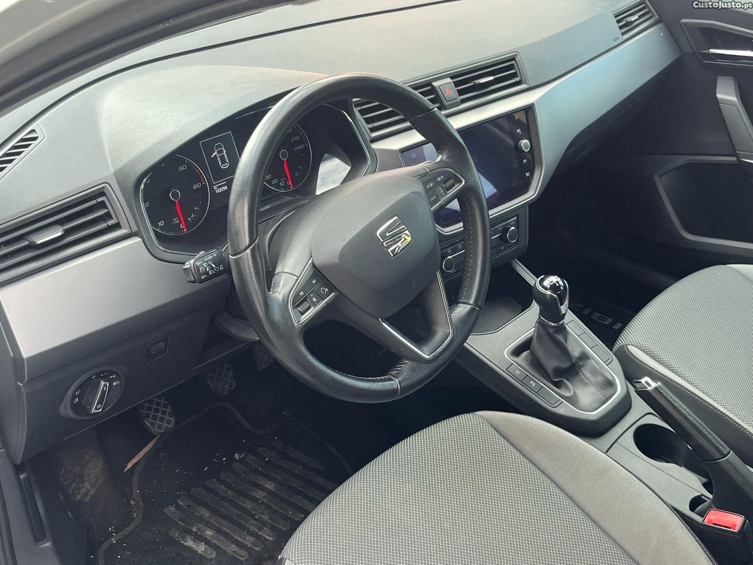 SEAT Ibiza 1.6 TDI Style — fotografia 7