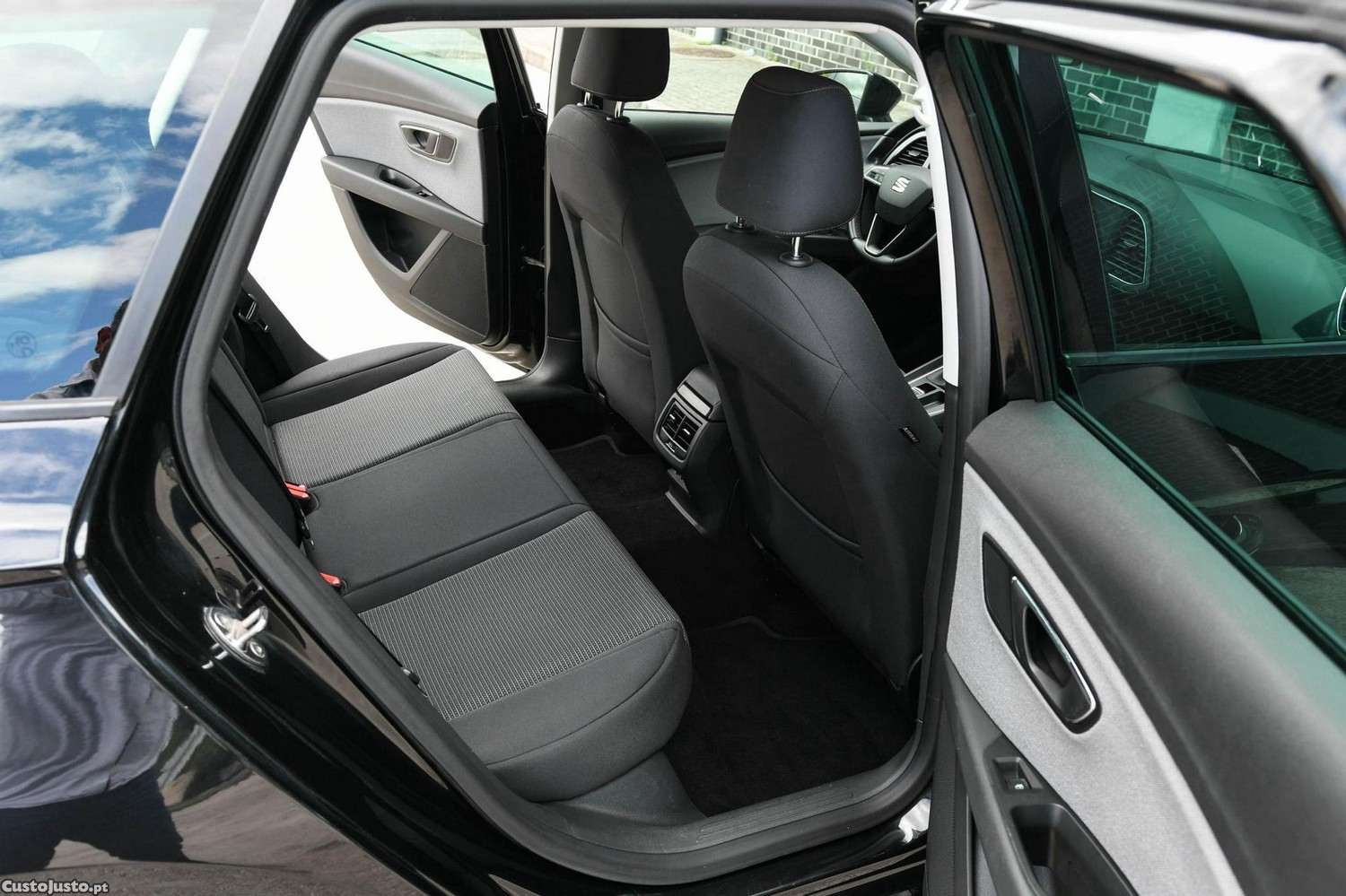 SEAT Leon 1.0 EcoTSI Style S/S — fotografia 20