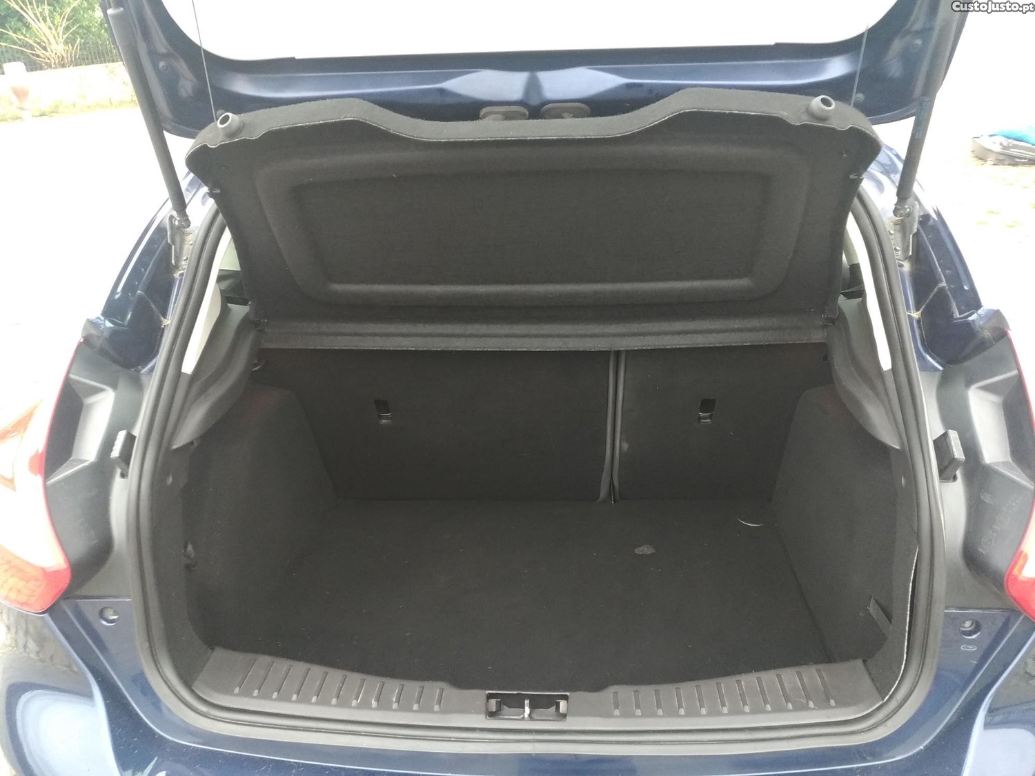 Ford Focus 1.6 tdci 115cv — fotografia 2