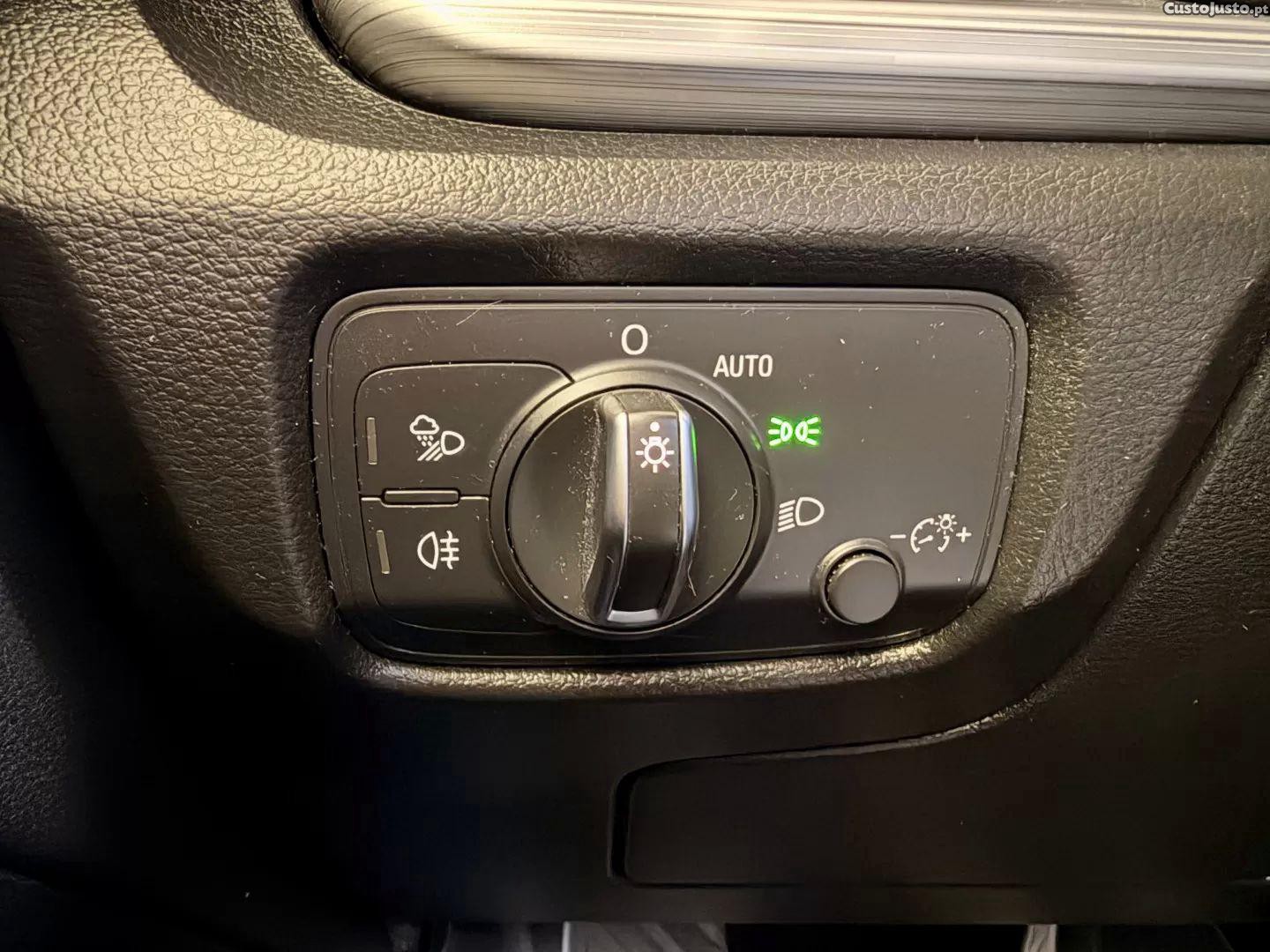 Audi A3 2.0 tdi s tronic s line sport pack — fotografia 5