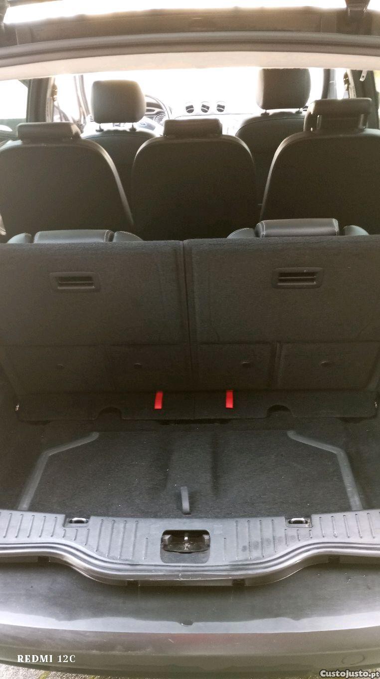 Ford S-Max Titanium — fotografia 3