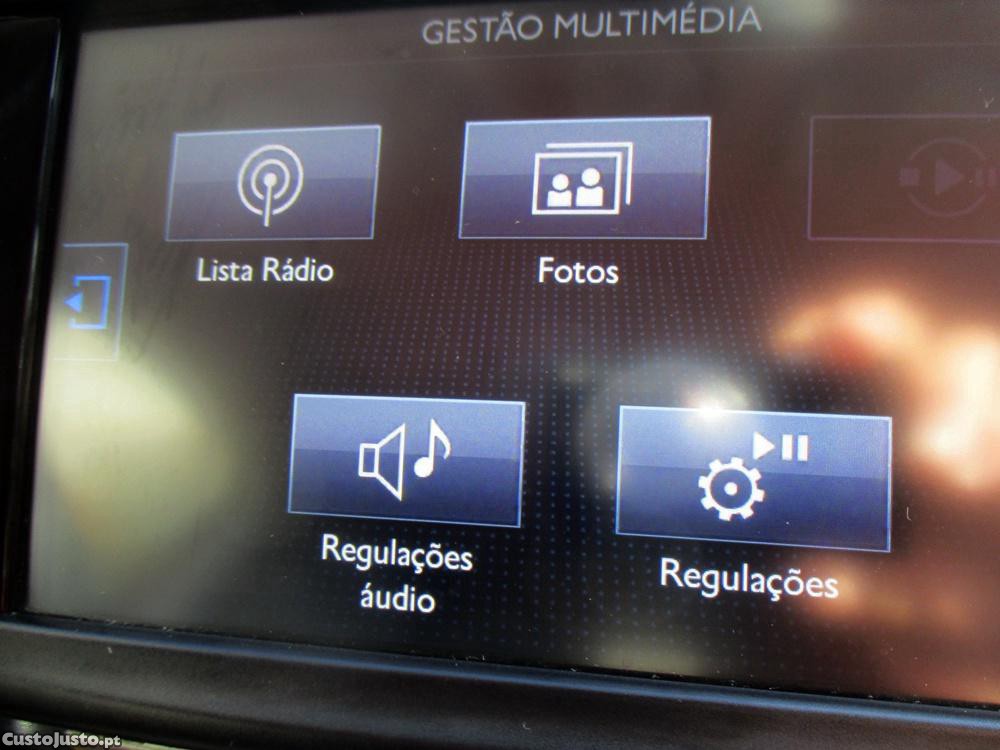 Peugeot 208 1.2 VTi Style — fotografia 7