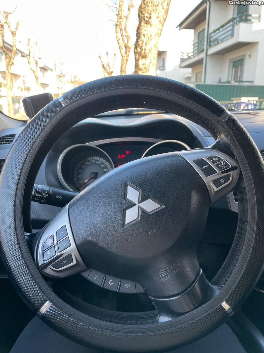 Mitsubishi Outlander Instyle (versão topo de gama) — fotografia 6