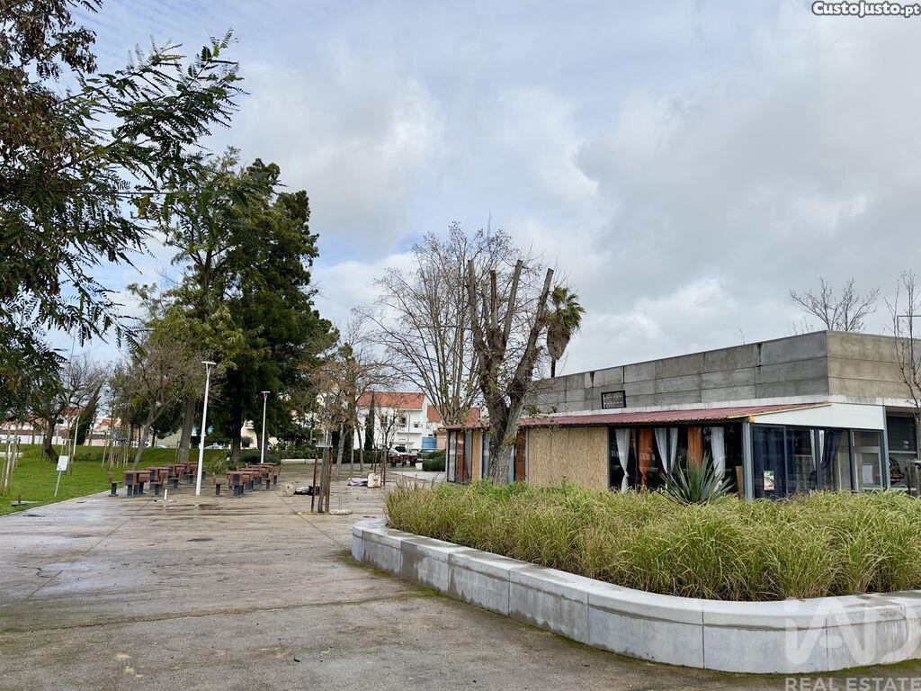 Property in Samora Correia, Benavente, Santarém